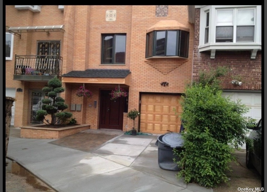 3316 143rd St, Flushing, NY 11354 - photo 1