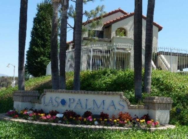 Entrance to Las Palmas Condominiums in Mission Vie