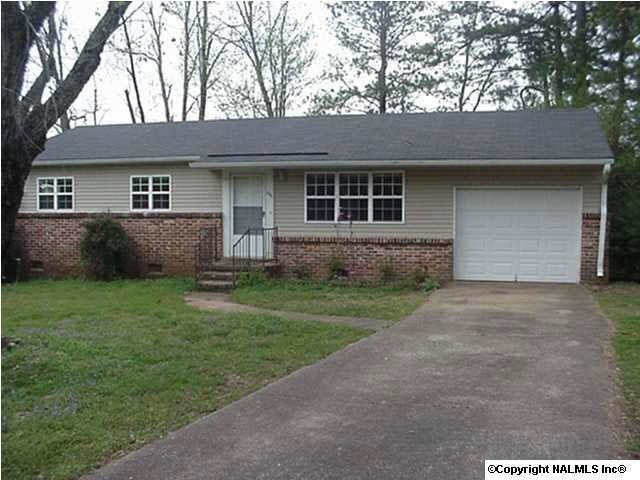 404 Carter Cir, Madison, AL 35758 - photo 1