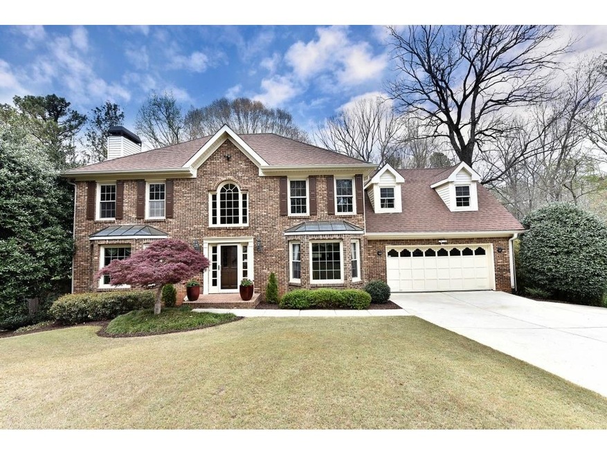 4 Bedrooms And 2.5 Bath Home On Over An Acre!