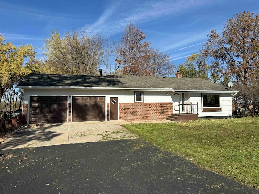 W1152 Fox Rd, Columbus, WI 53925 - photo 1