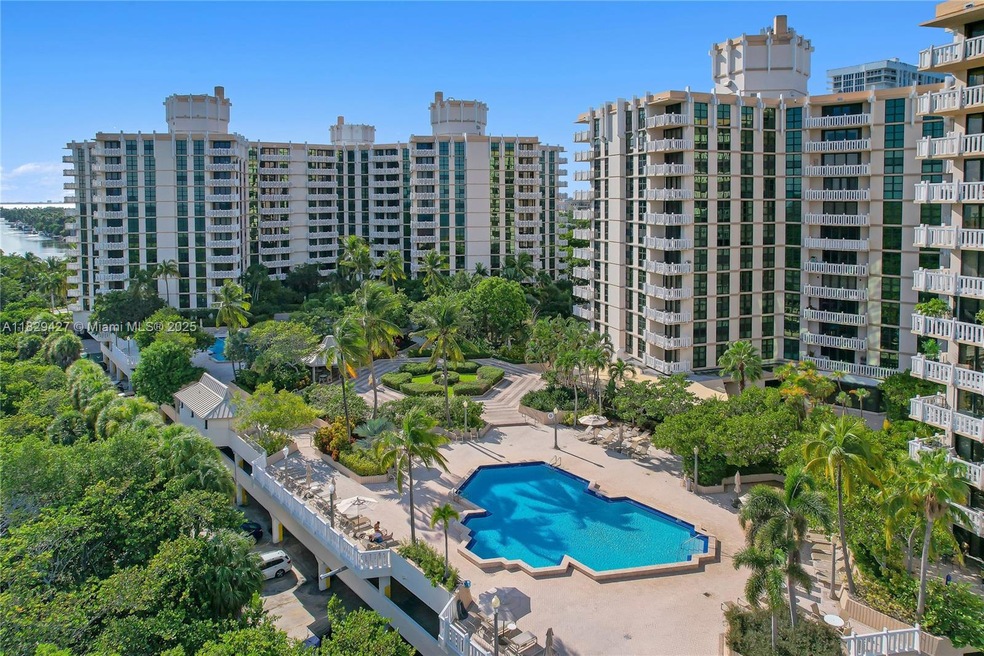 Great condo with all amenities.
