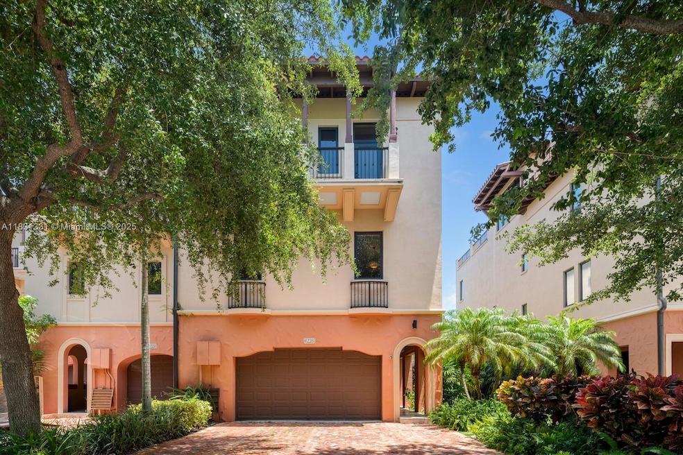 For Sale $2,895,000 • Co-Listing Agent
