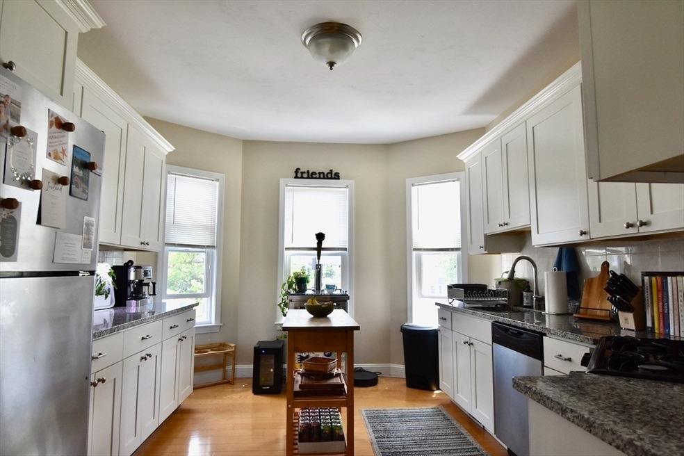 79 Harbor View St unit 3, Boston, MA 02125 - photo 1