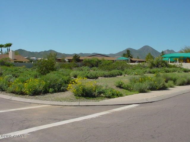 Corner lot