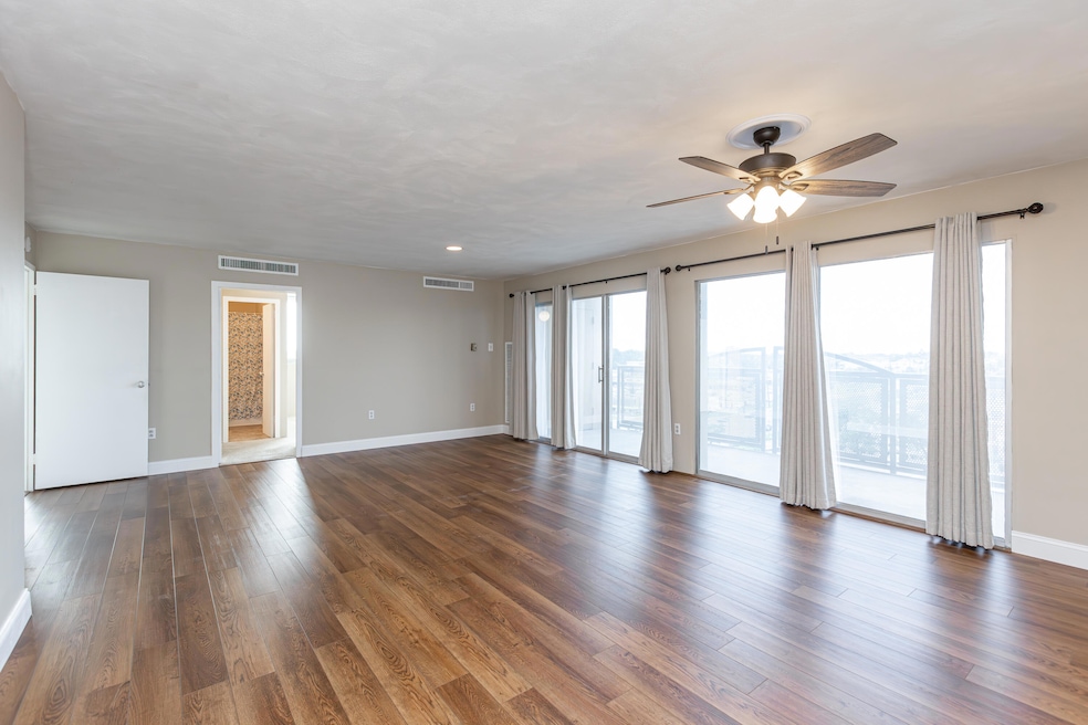 Continental Towers unit 701, Lexington, KY 40503 - photo 1