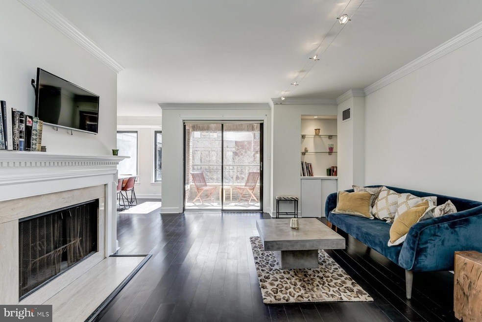 Georgetown Park Condominiums unit 2001, Washington, DC 20007 - photo 1