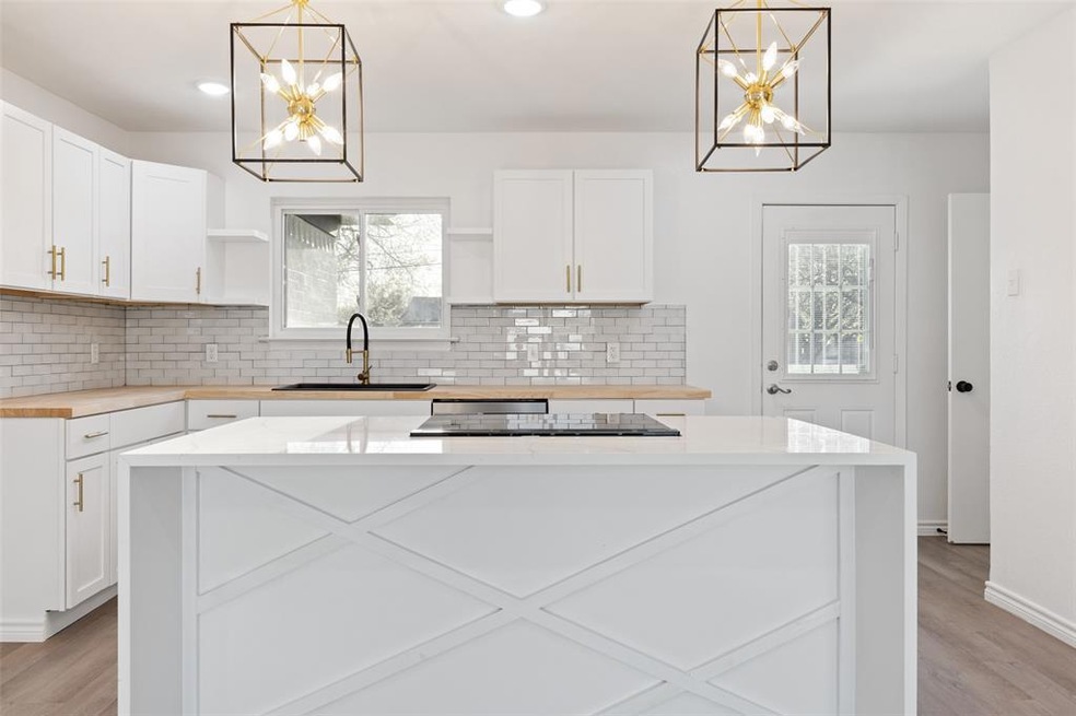 5017 Roberta Dr, North Richland Hills, TX 76180 - photo 1