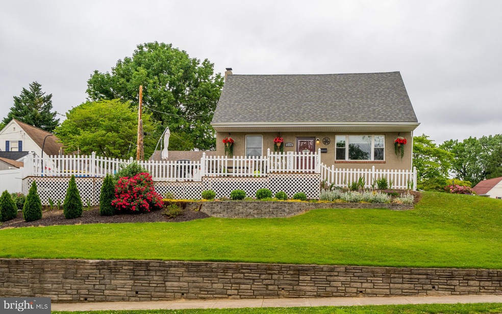 326 Woodlyn Cir, Woodlyn, PA 19094 - photo 1