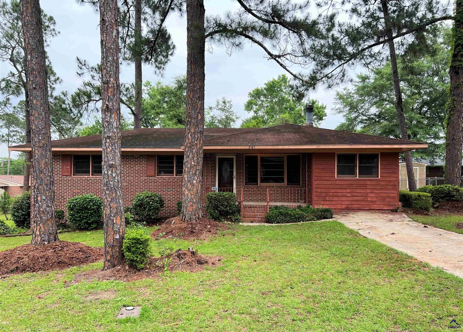 3137 Kevin Dr, Macon, GA 31211 - photo 1