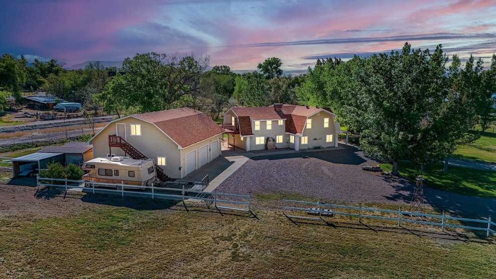 5 Minutes to St Marys hospital, 8 minutes to Grand Junction Regional Airport