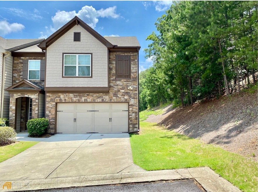 Welcome Home (end unit for privacy)