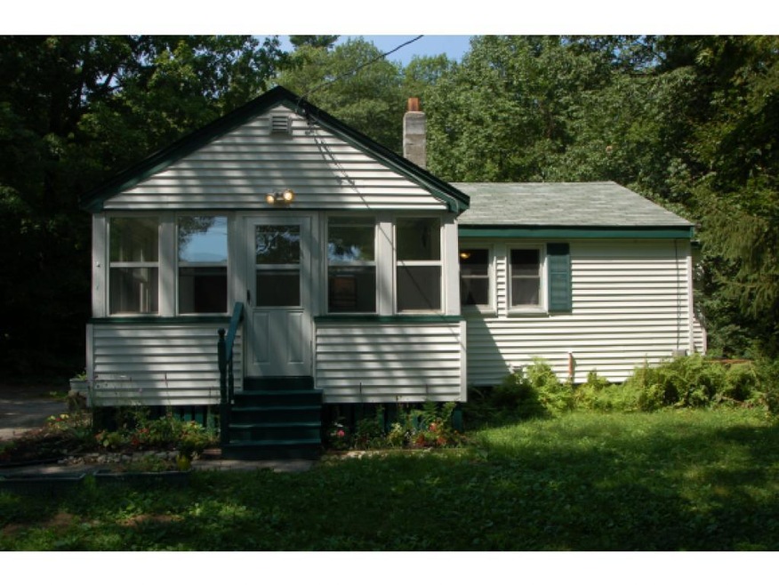 140 Moose Mountain Rd, Brookfield, NH 03872 - photo 1