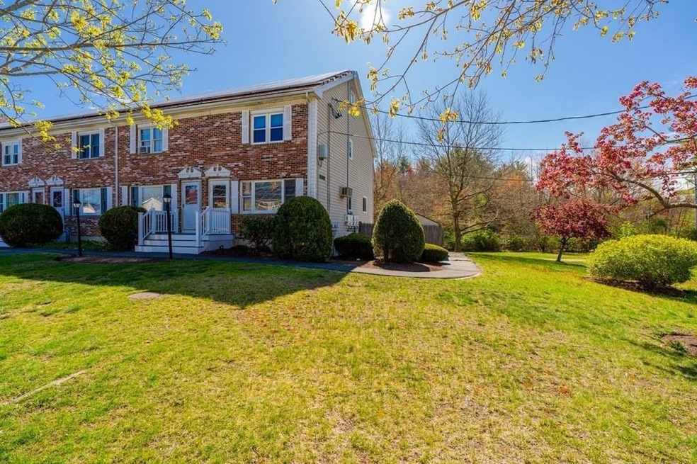 18 Douglas Dr unit 18, East Bridgewater, MA 02333 - photo 1