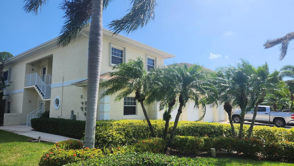 4125 Gator Trace Rd unit 4125, Fort Pierce, FL 34982 - photo 1