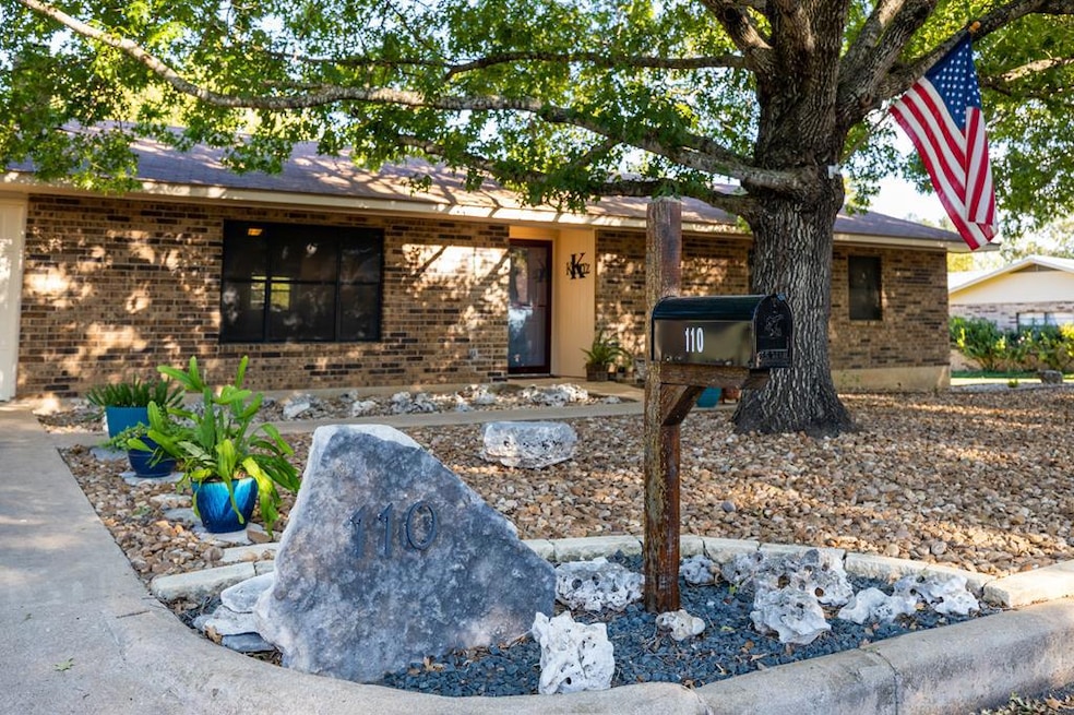110 W Driftwood Dr, Fredericksburg, TX 78624 - photo 1