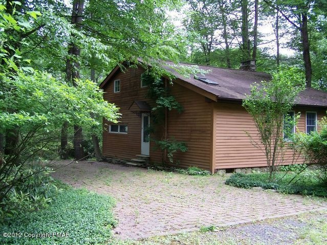 104 Friar Ct, Kunkletown, PA 18058 - photo 1