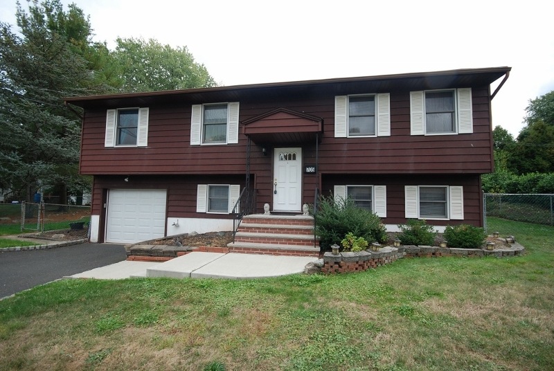 705 Riverside Ave, Raritan, NJ 08869 - photo 1