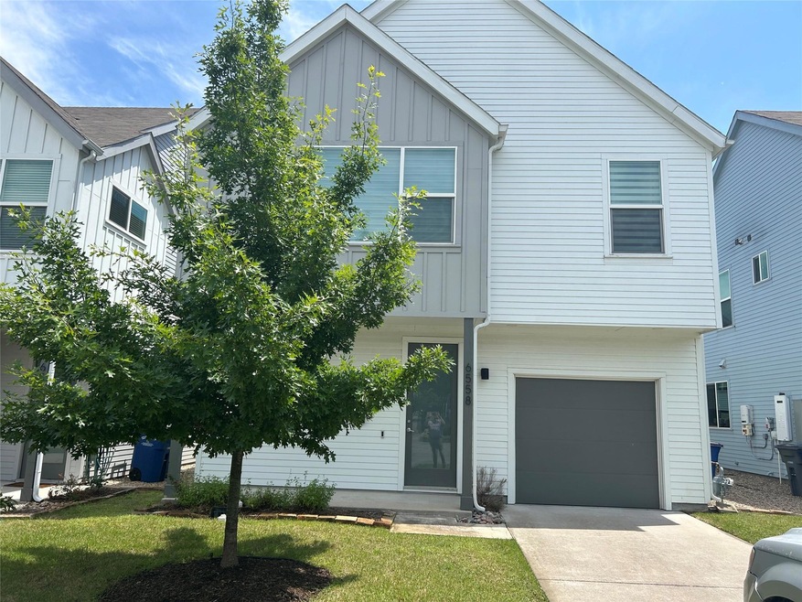 6558 E Lovers Ln, Dallas, TX 75214 - photo 1