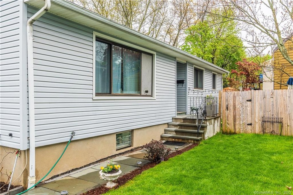 34 Garner St, Norwalk, CT 06854 - photo 1