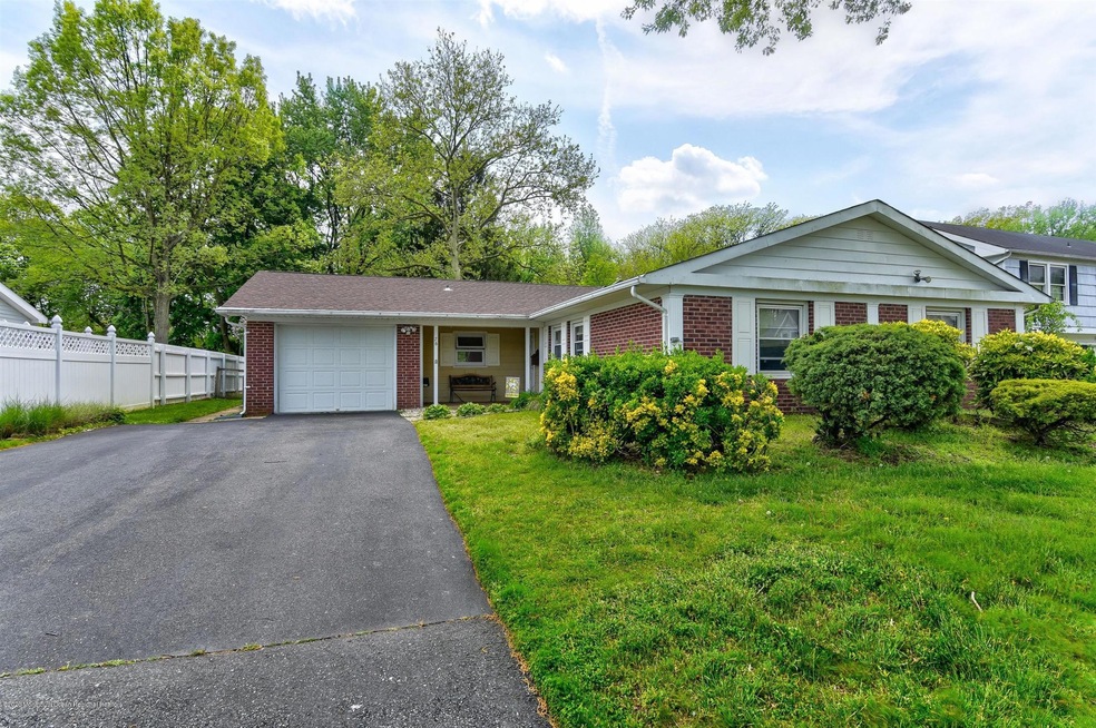 76 Cypress Ln, Matawan, NJ 07747 - photo 1