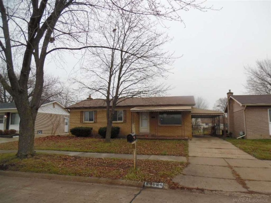 29894 Drager Dr, Roseville, MI 48066 - photo 1