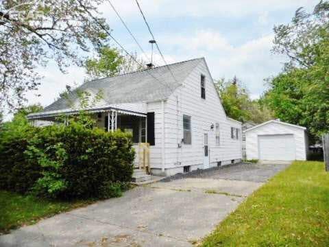 940 Ingleside Ave, Flint, MI 48507 - photo 1