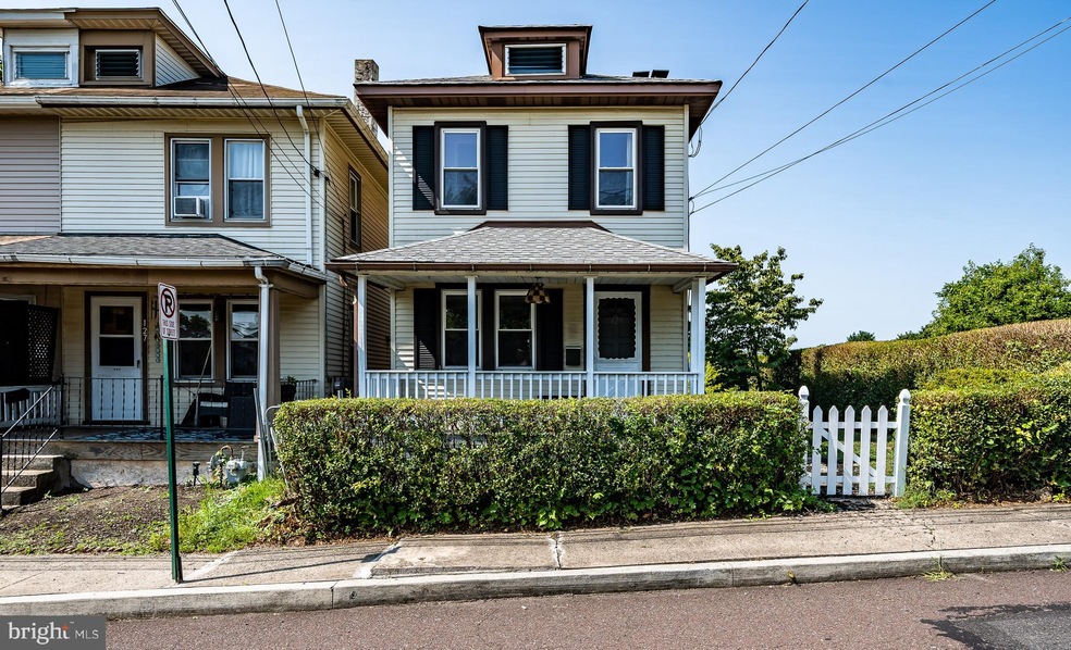 129 Elm St, Pottstown, PA 19464 - photo 1