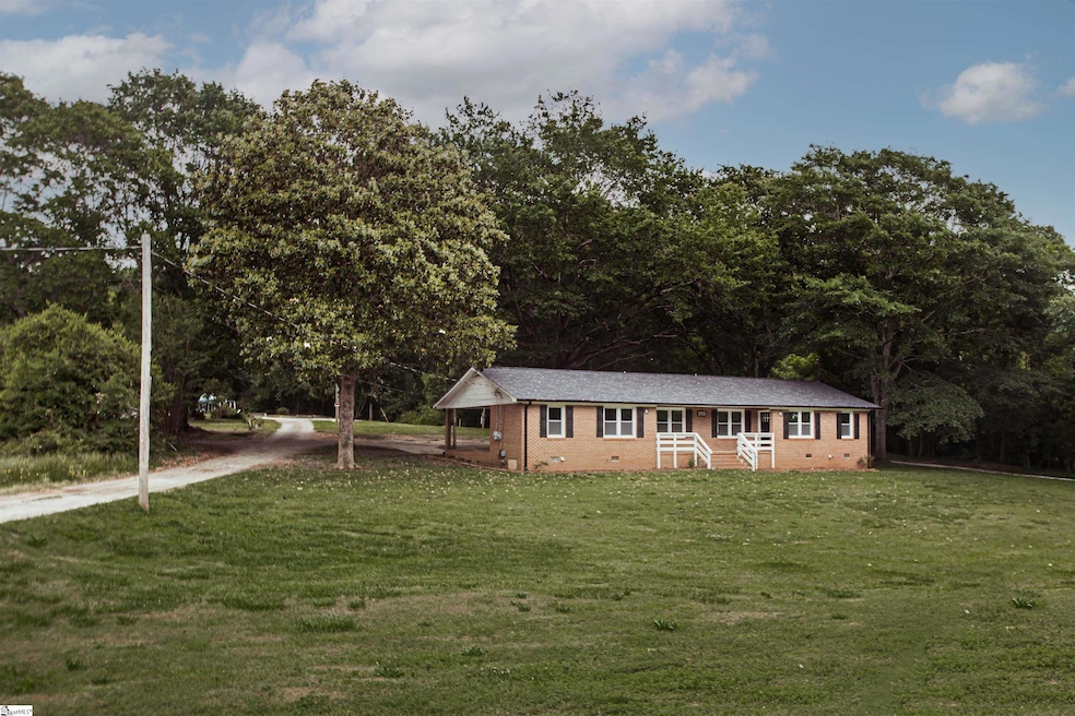 205 Adger Rd unit A, Easley, SC 29642 - photo 1