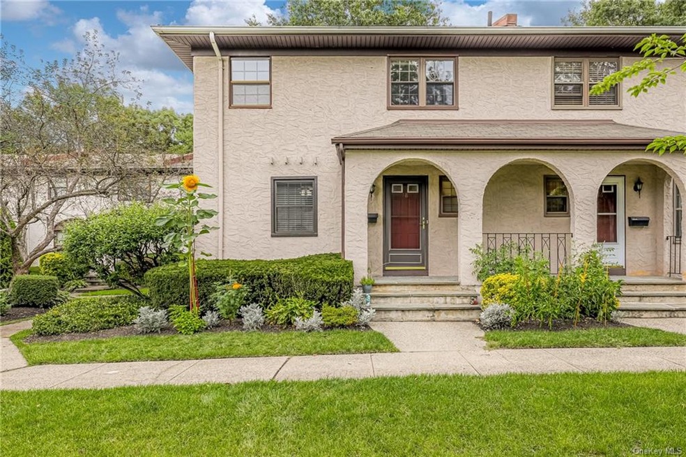 38 Somerset Dr, Suffern, NY 10901 - photo 1