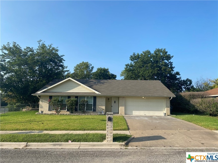 128 E Blancas Dr, Copperas Cove, TX 76522 - photo 1