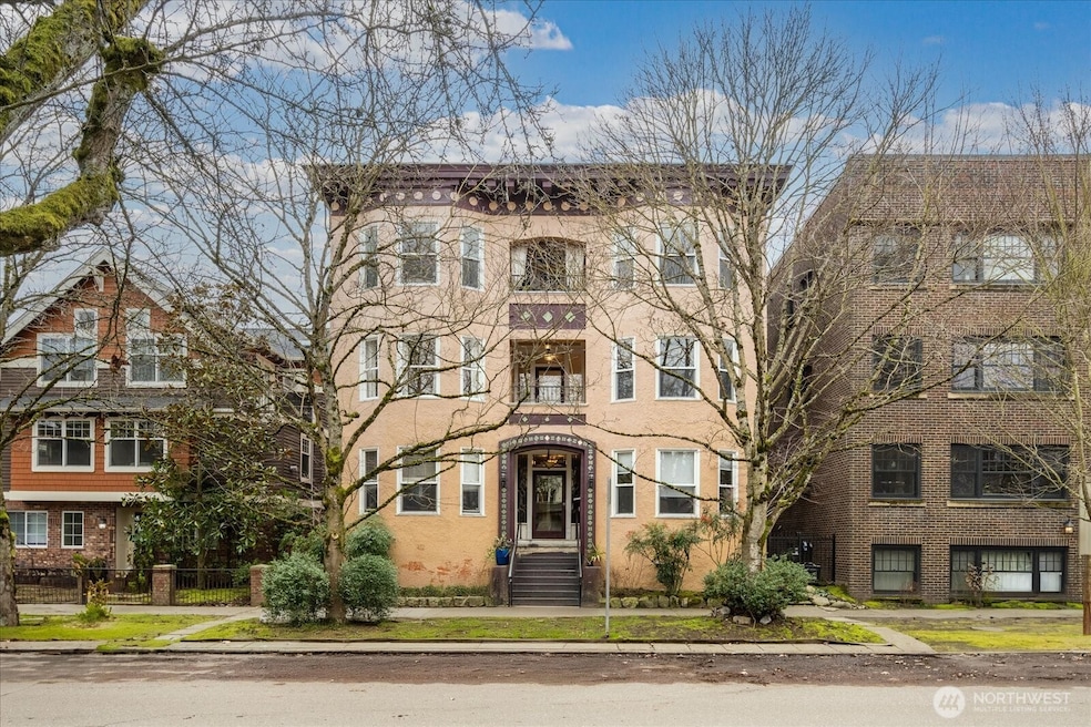 521 16th Ave E unit 3, Seattle, WA 98112 - photo 1