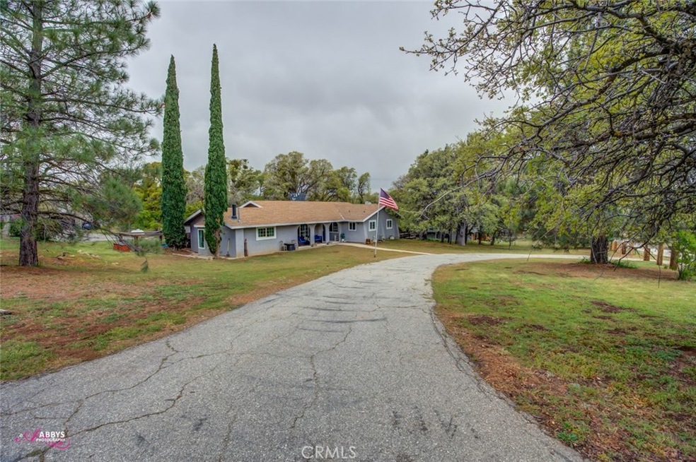 19857 Adalante Ct, Tehachapi, CA 93561 - photo 1
