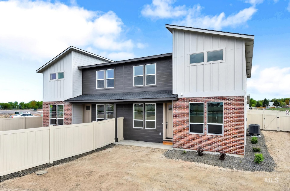 2907 Bandit Ln, Caldwell, ID 83605 - photo 1