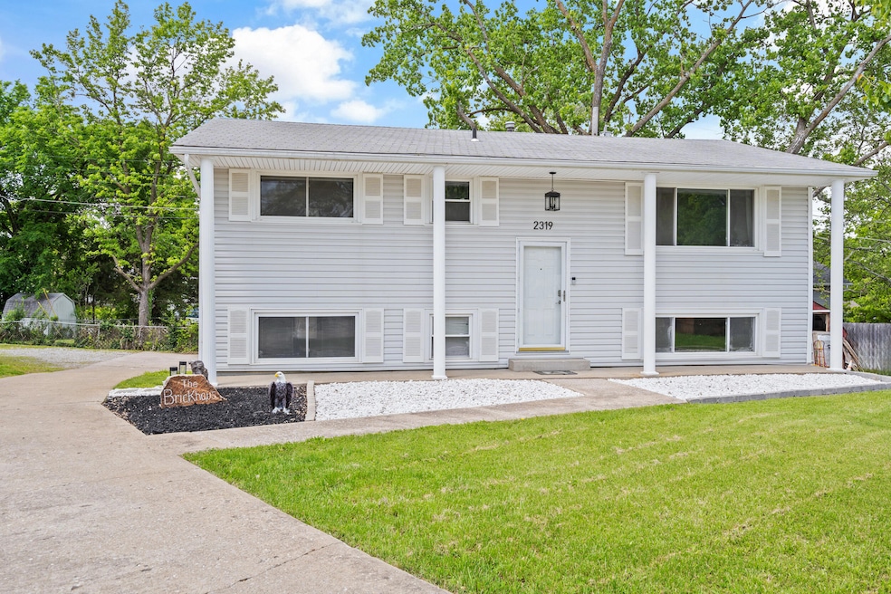 1_2319 windmill ct-3