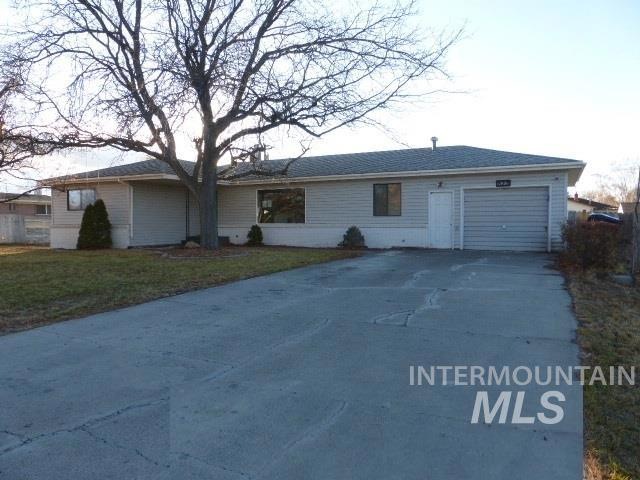 823 Rose St N, Twin Falls, ID 83301 - photo 1