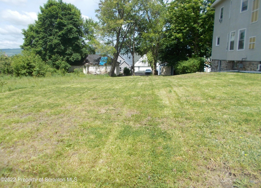 227 Wheeler Ave, Scranton, PA 18510 - photo 1