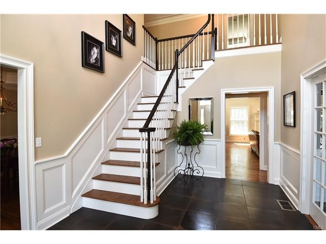 89 Sconset Dr, Fairfield, CT 06824 - photo 1