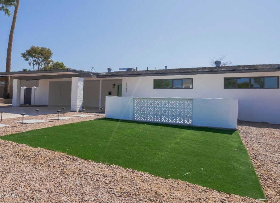 1019 E Harmont Dr, Phoenix, AZ 85020 - photo 1