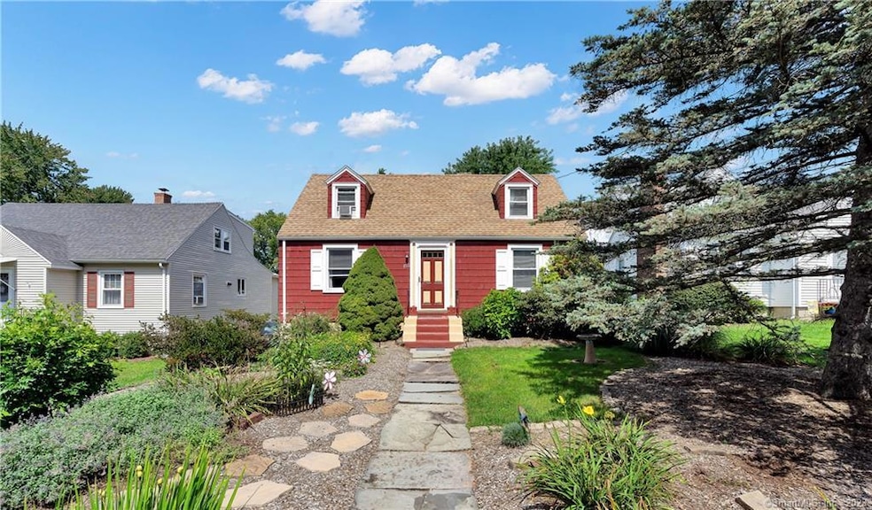 152 Camp Ave, Newington, CT 06111 - photo 1