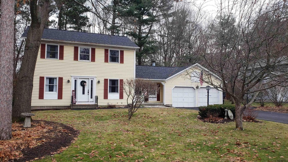 111 Wineberry Ln, Ballston Spa, NY 12020 - photo 1