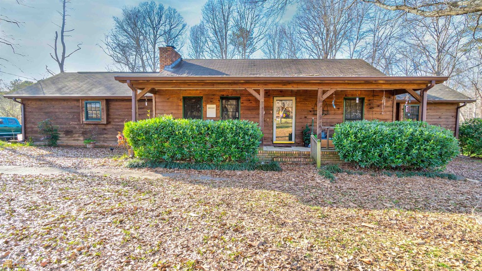 9293 Thornton Blvd, Jonesboro, GA 30236 - photo 1