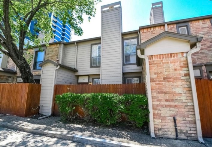 1201 Mcduffie St unit 197, Houston, TX 77019 - photo 1