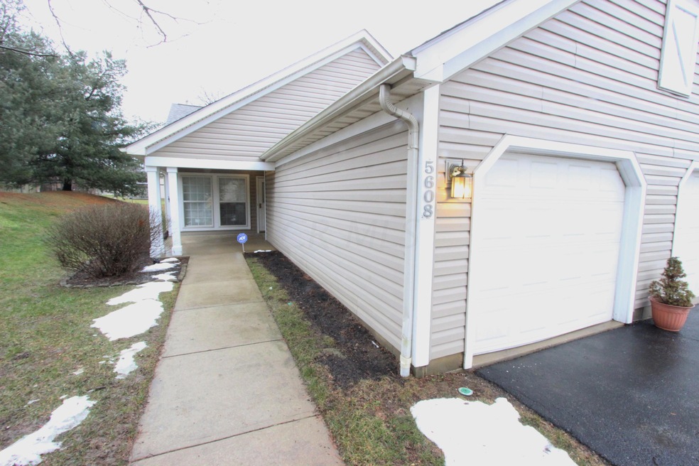 5608 Parkshire Dr unit 5608, Columbus, OH 43229 - photo 1