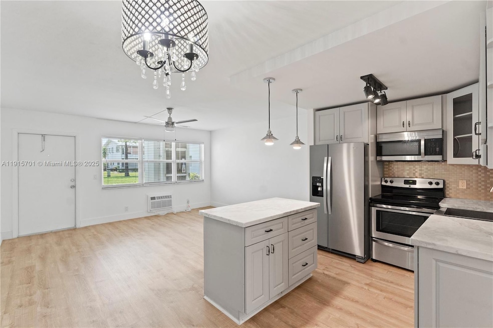 67 Harwood H unit H, Deerfield Beach, FL 33442 - photo 1