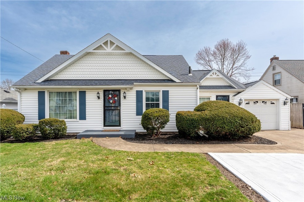 328 Valleyview Ave NW