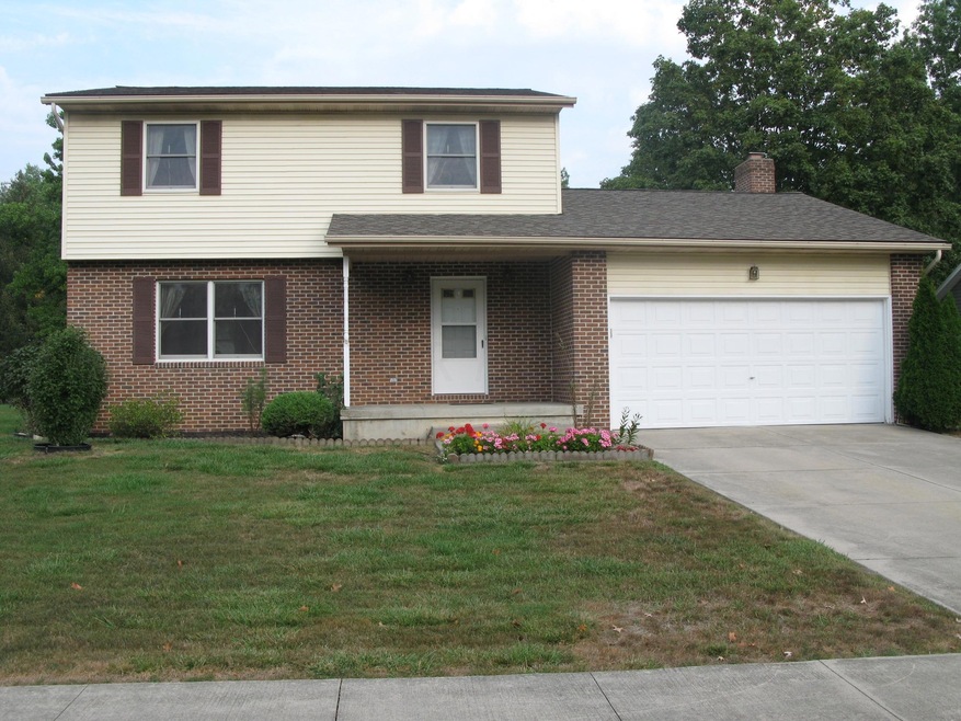 923 Hickory Dr, Marysville, OH 43040 - photo 1