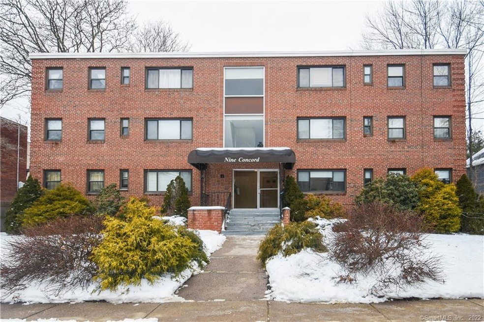 9 Concord St unit A1, West Hartford, CT 06119 - photo 1
