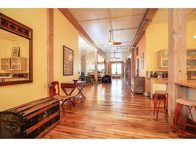 404 Roosevelt Ave unit 304, Central Falls, RI 02863 - photo 1