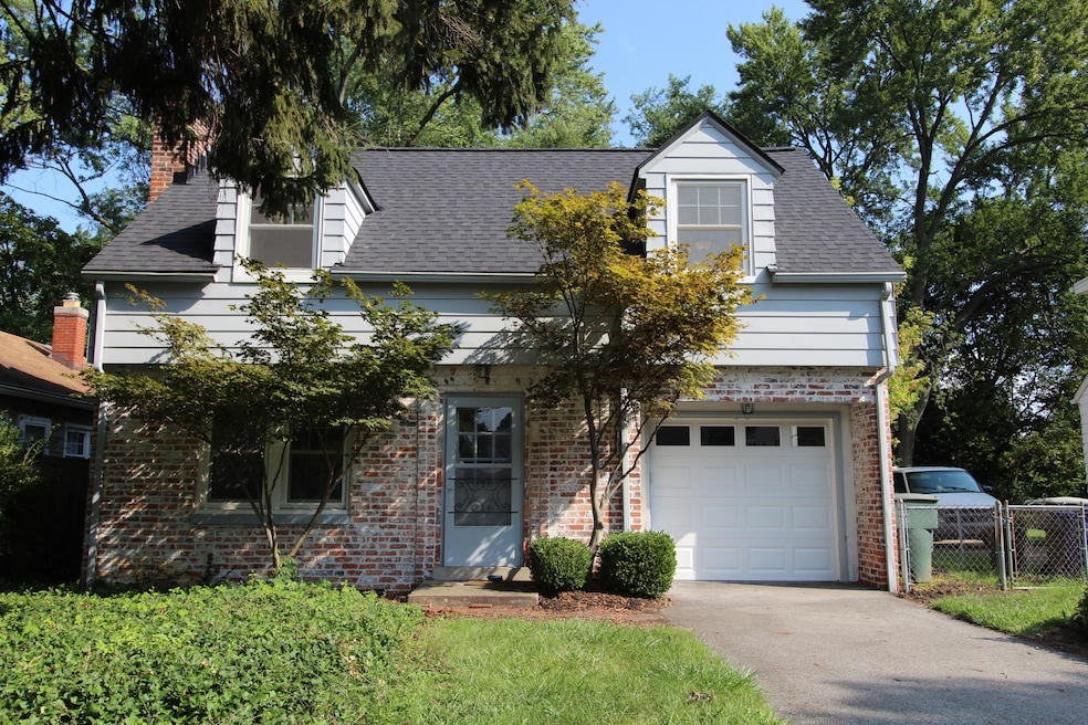 248 E Beaumont Rd, Columbus, OH 43214 - photo 1